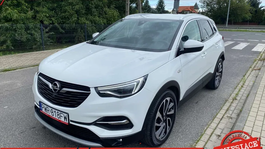 OPEL Grandland X -
