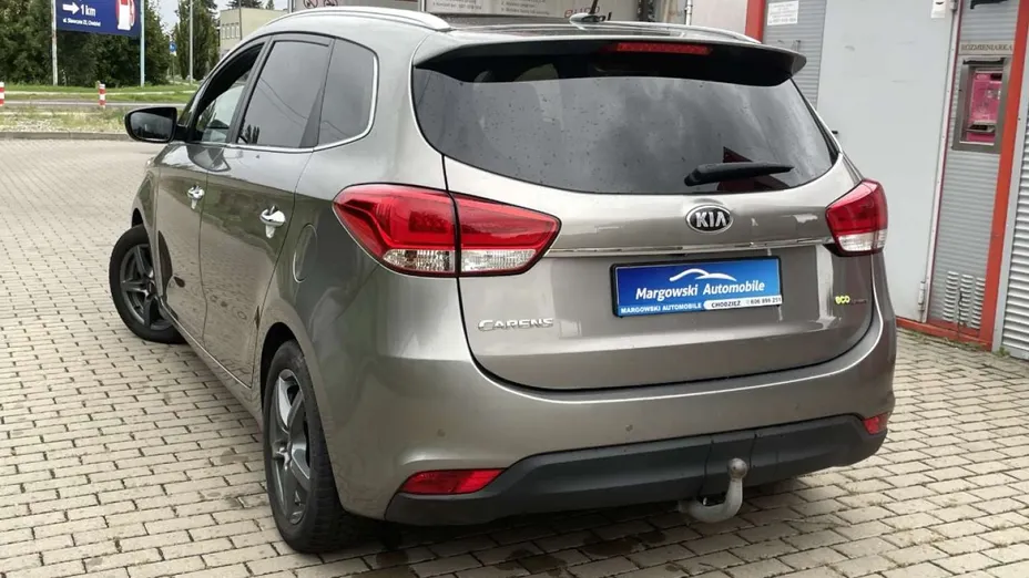 KIA Carens -