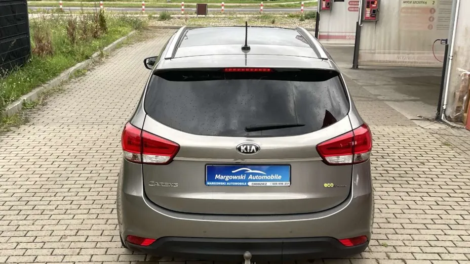 KIA Carens -