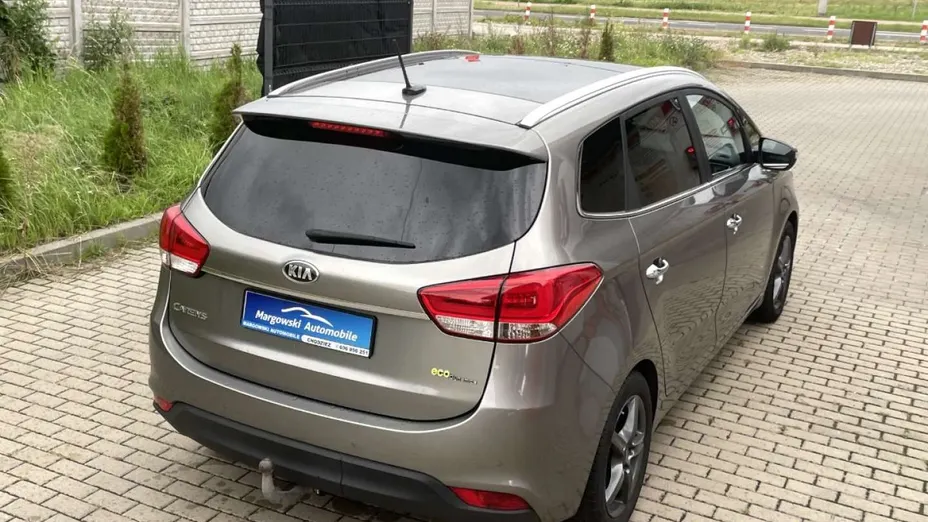 KIA Carens -