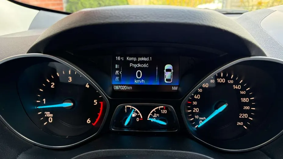 FORD Kuga -