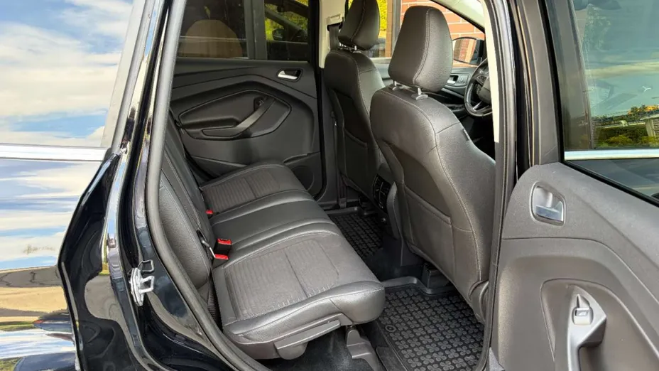 FORD Kuga -