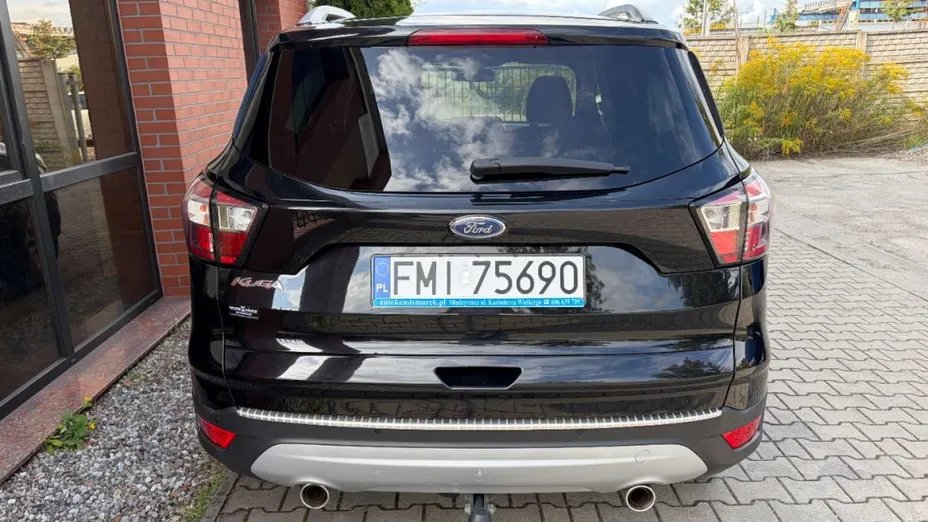 FORD Kuga -