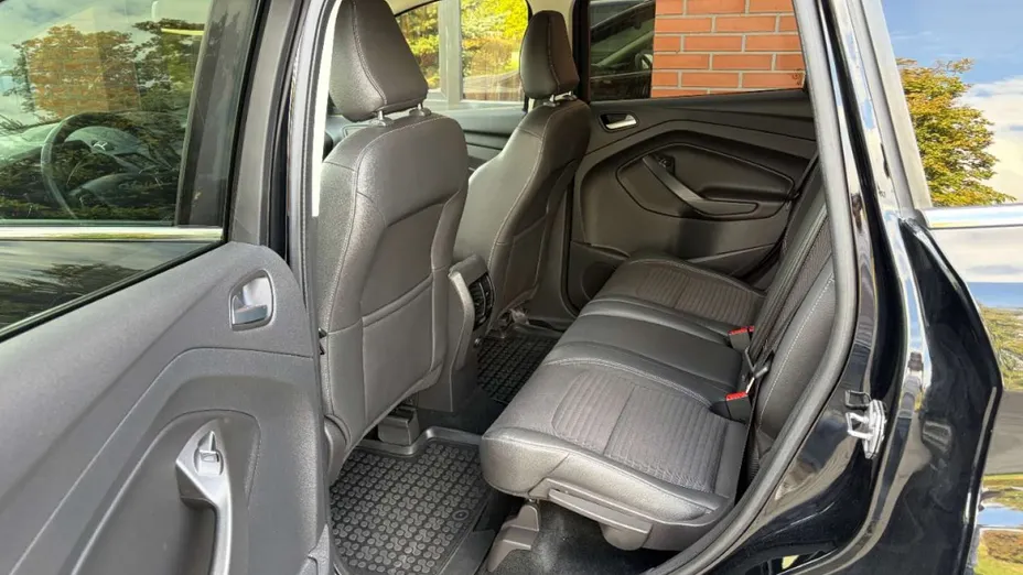 FORD Kuga -