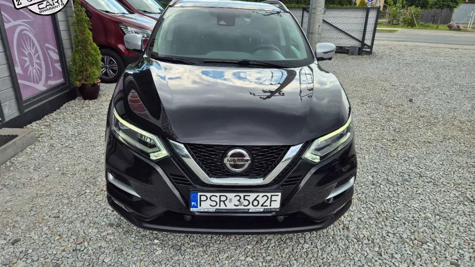 NISSAN Qashqai -