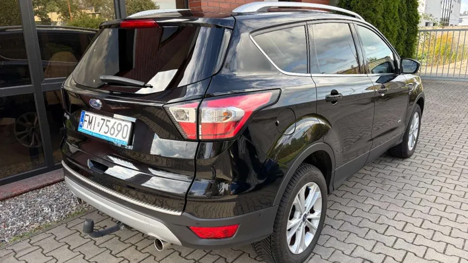 FORD Kuga -