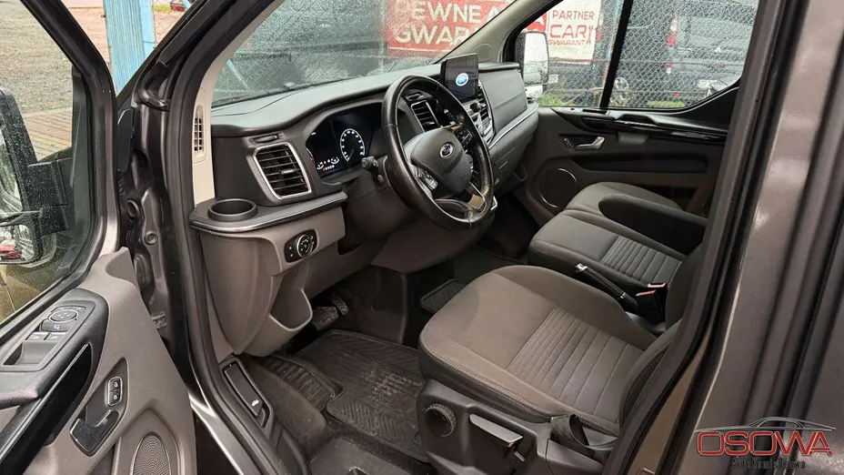 FORD Tourneo Custom -