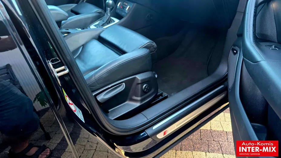 AUDI Q3 -