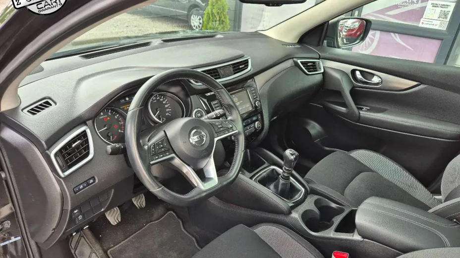 NISSAN Qashqai -