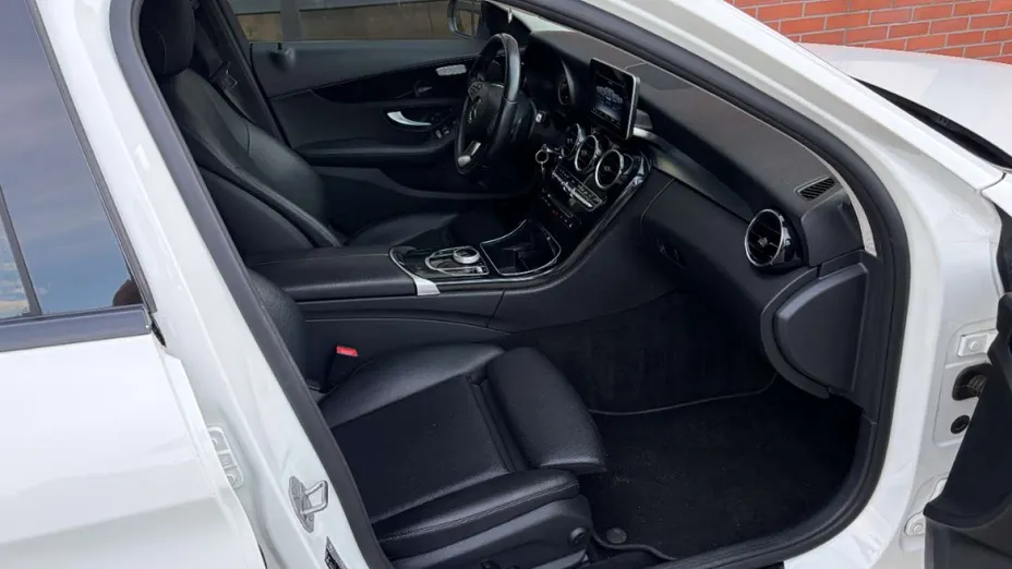 MERCEDES-BENZ C Klasa -