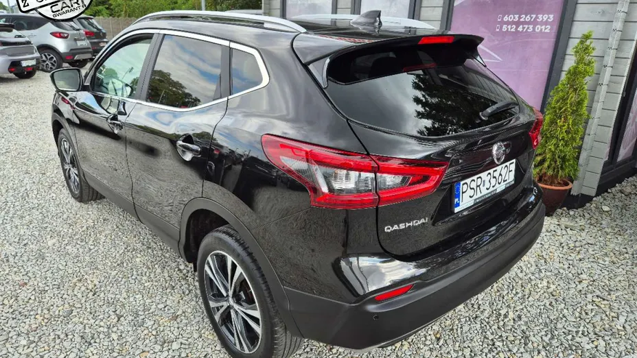 NISSAN Qashqai -
