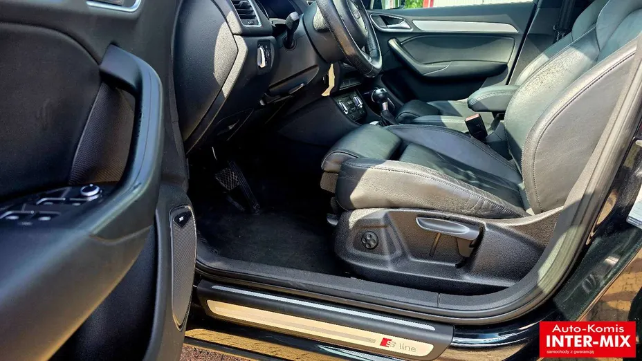 AUDI Q3 -