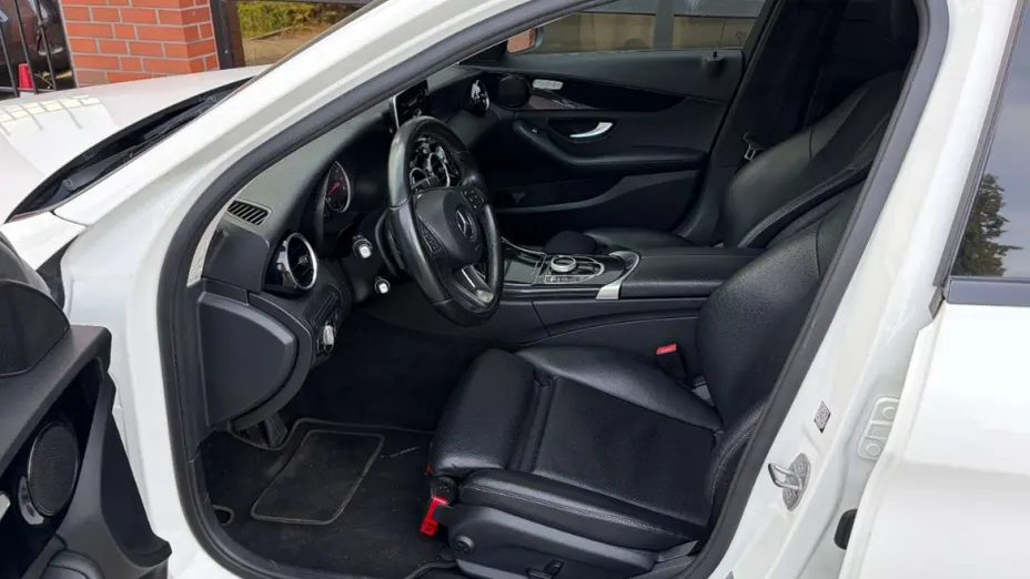 MERCEDES-BENZ C Klasa -