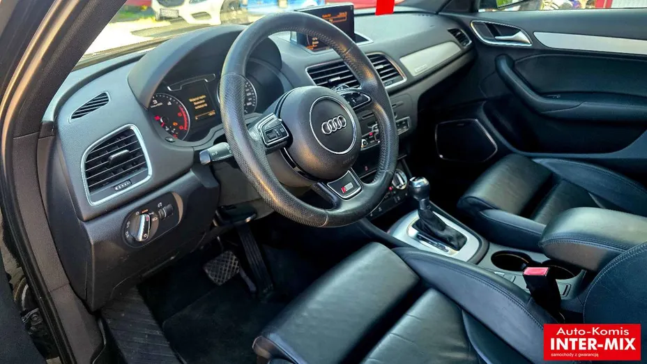AUDI Q3 -