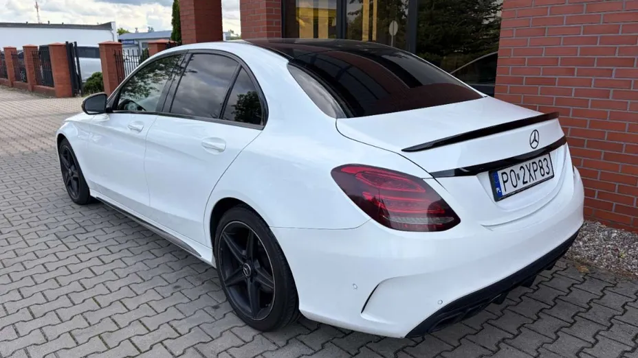 MERCEDES-BENZ C Klasa -