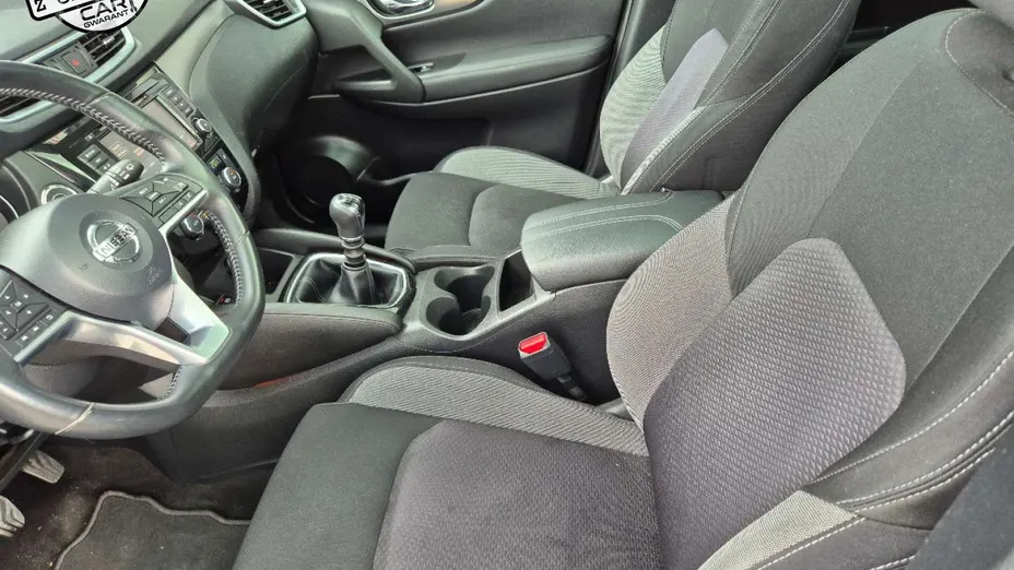 NISSAN Qashqai -