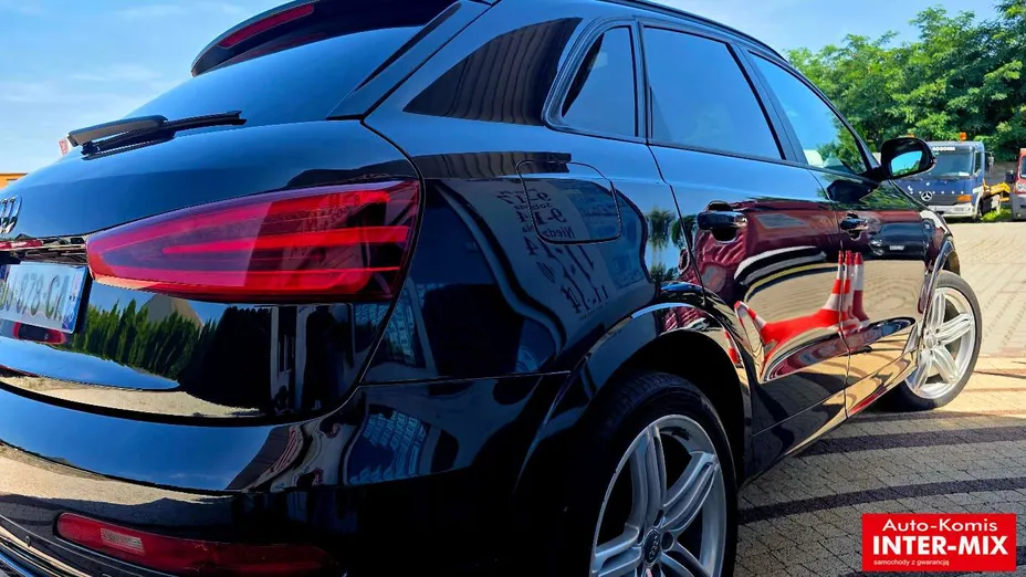 AUDI Q3 -