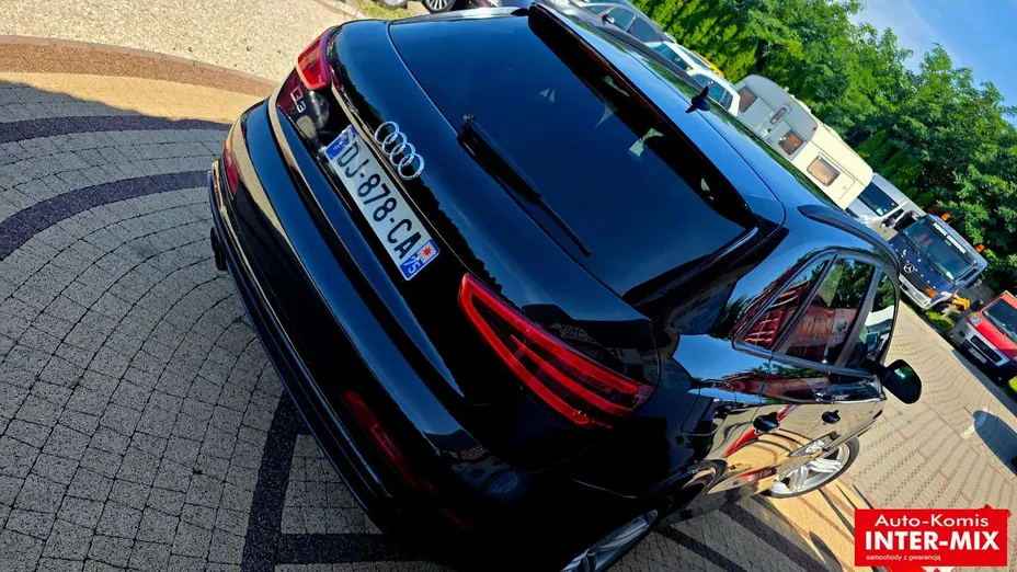 AUDI Q3 -