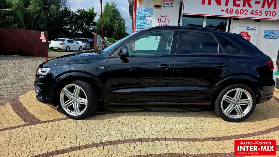 AUDI Q3 -