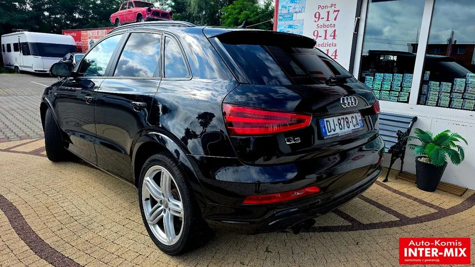 AUDI Q3 -