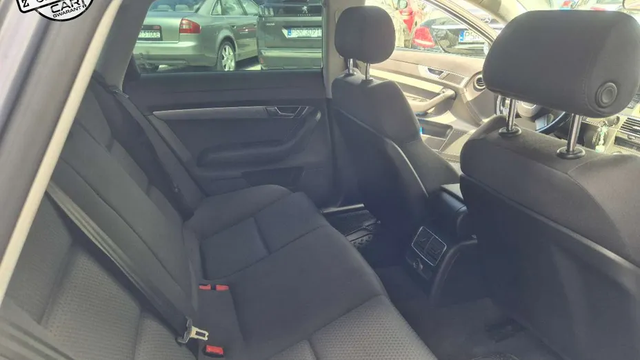 AUDI A6 -
