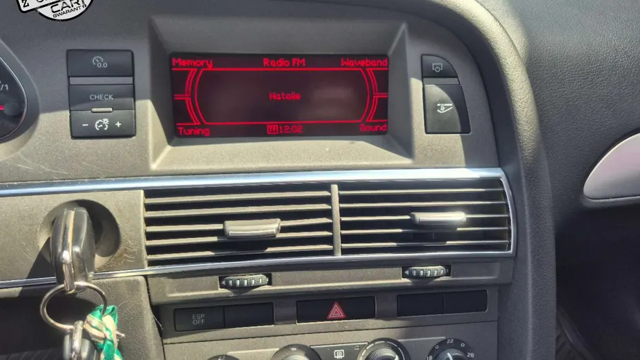 AUDI A6 -