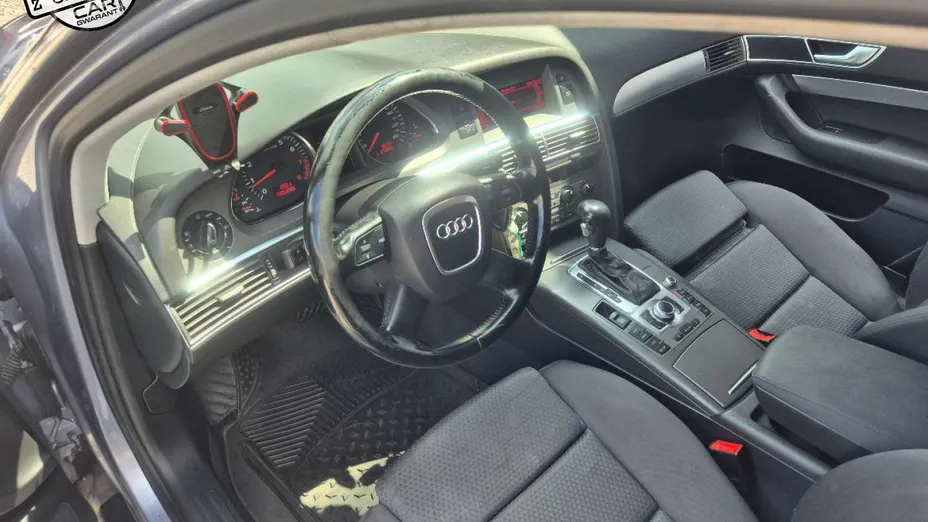 AUDI A6 -