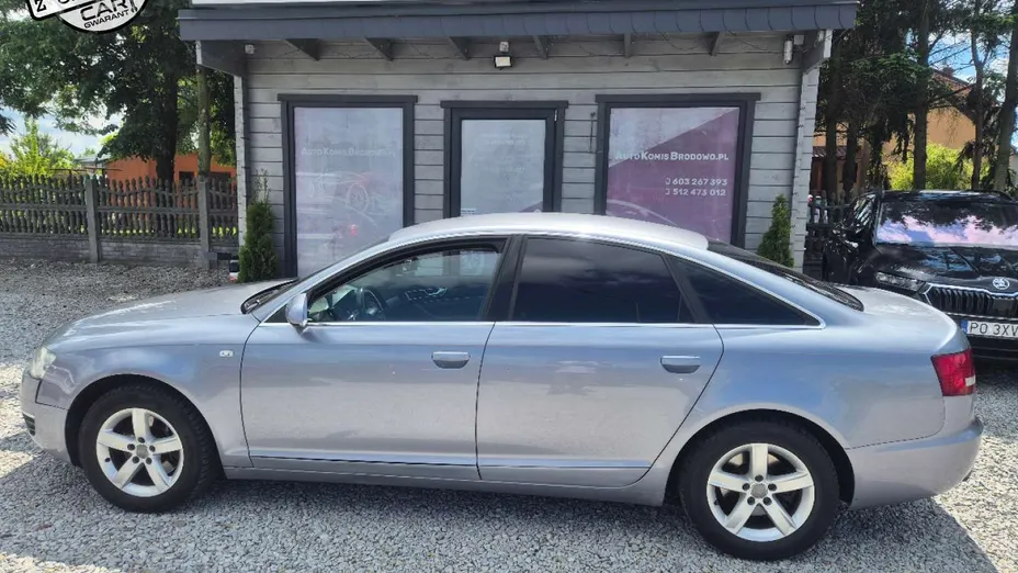 AUDI A6 -