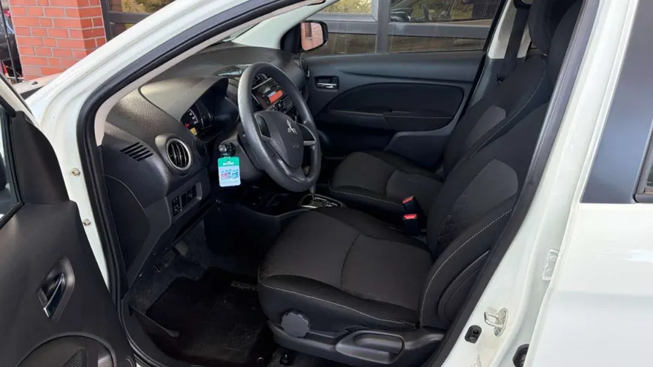MITSUBISHI Space Star -
