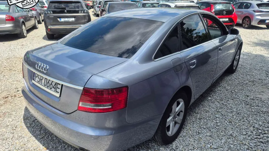 AUDI A6 -