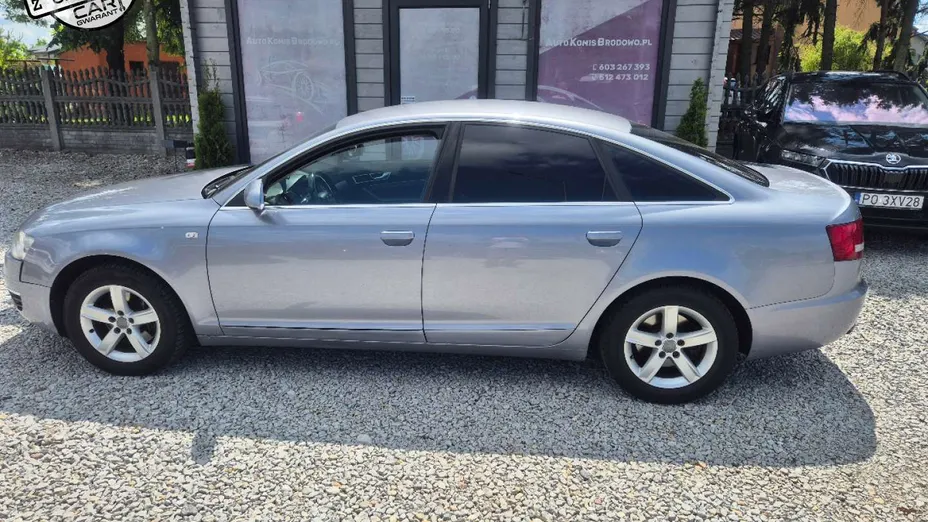 AUDI A6 -