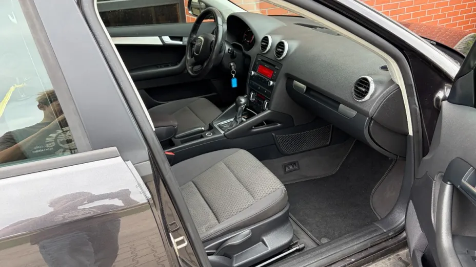 AUDI A3 Sportback -