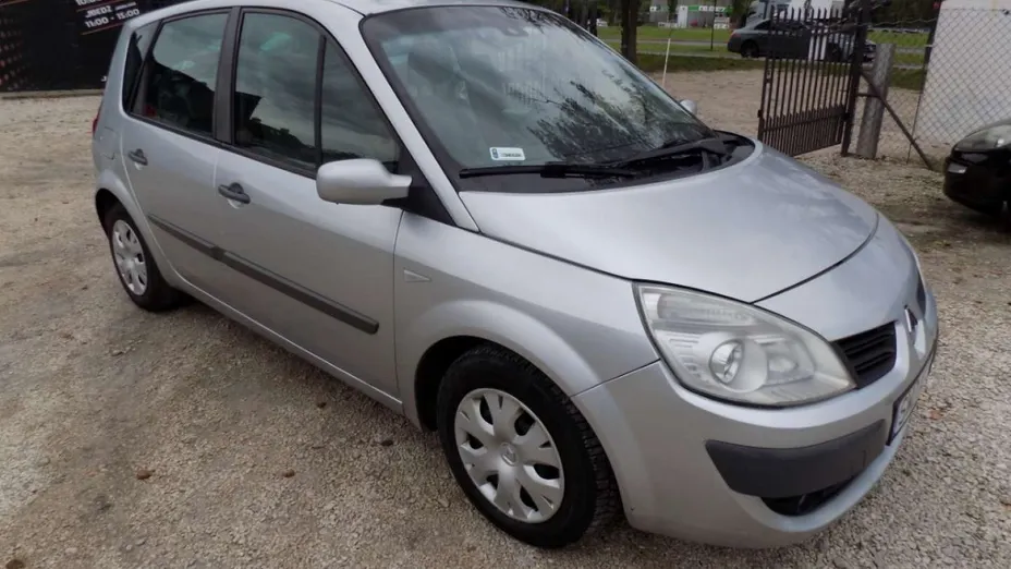RENAULT Scenic -