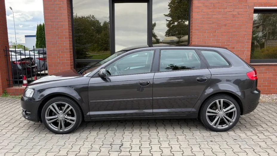 AUDI A3 Sportback -