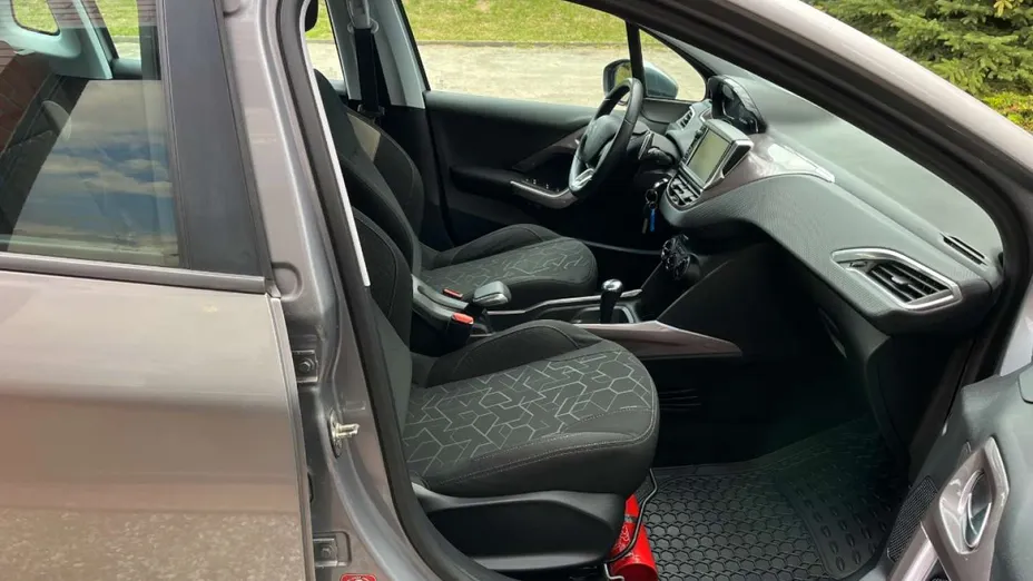 PEUGEOT 2008 -