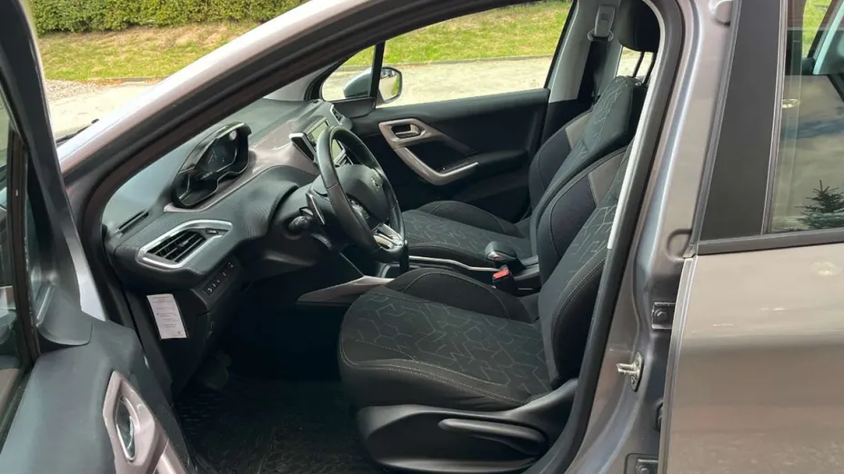 PEUGEOT 2008 -