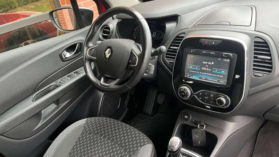 RENAULT Captur -