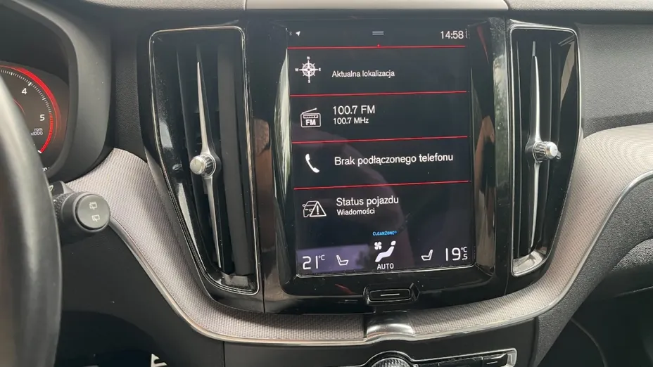 VOLVO XC60 -