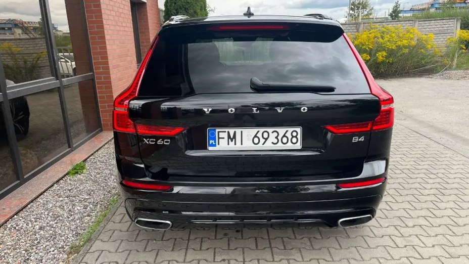 VOLVO XC60 -