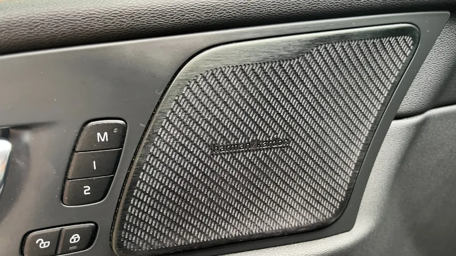 VOLVO XC60 -