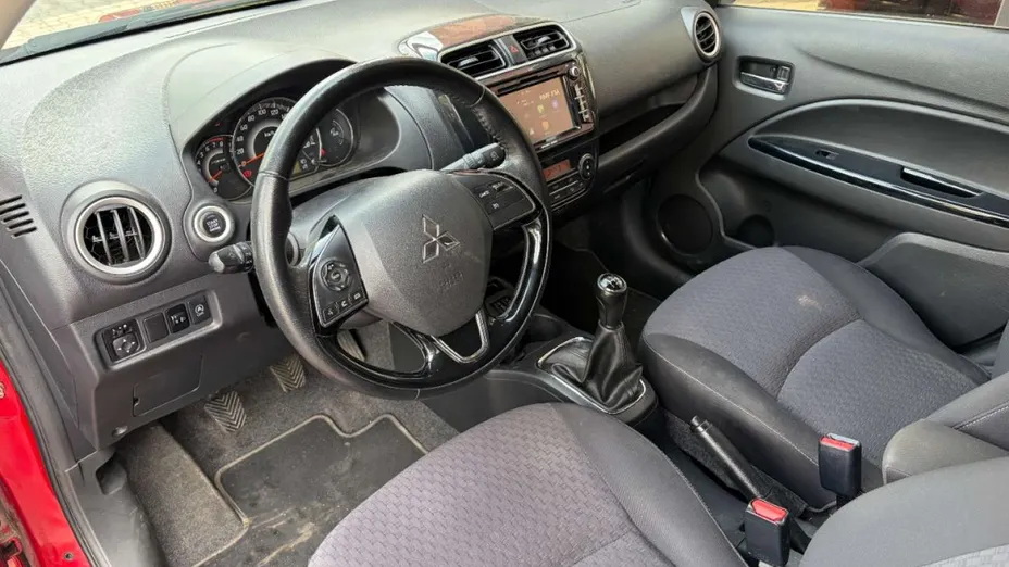 MITSUBISHI Space Star -