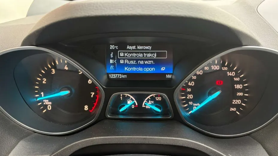 FORD Kuga -