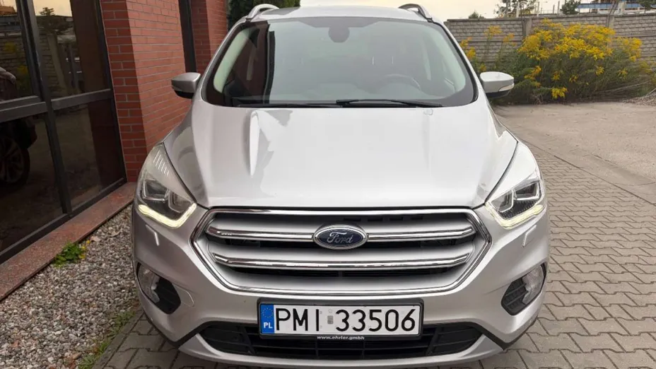 FORD Kuga -