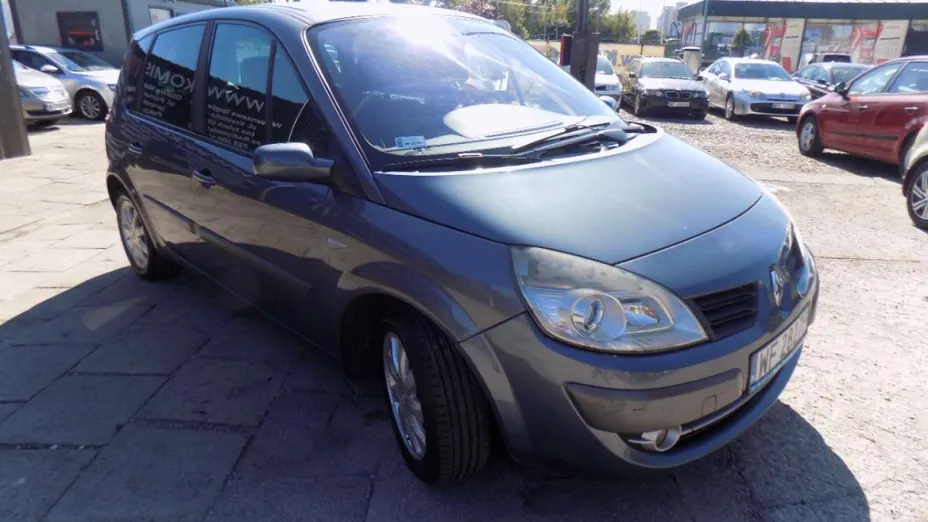 RENAULT Scenic -