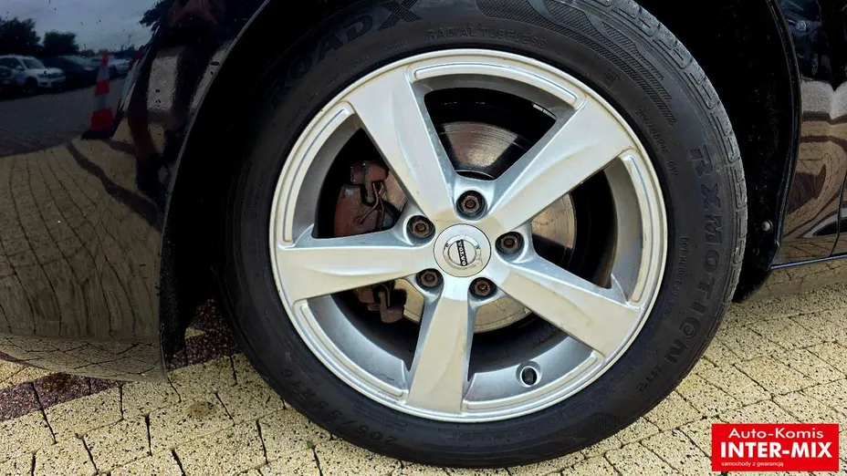 VOLVO V40 -