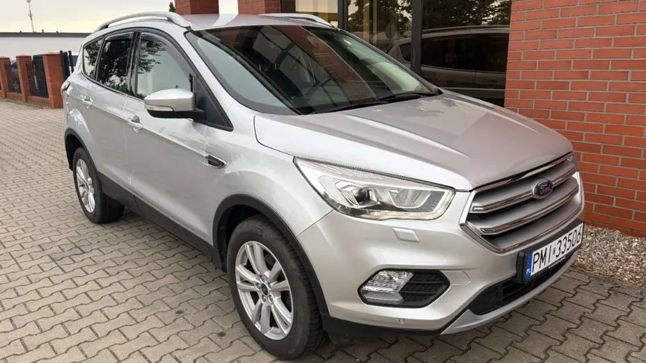 FORD Kuga -