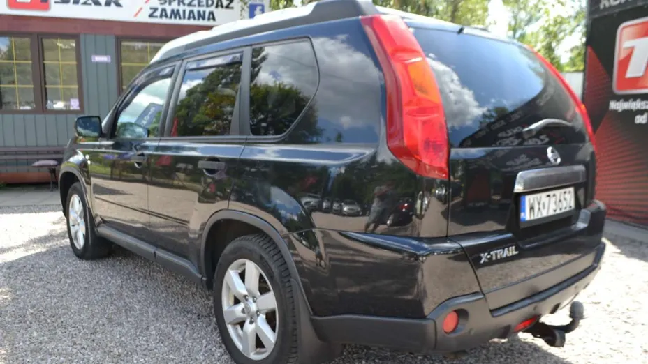 NISSAN X-Trail -