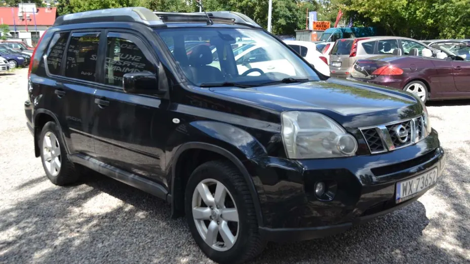 NISSAN X-Trail -