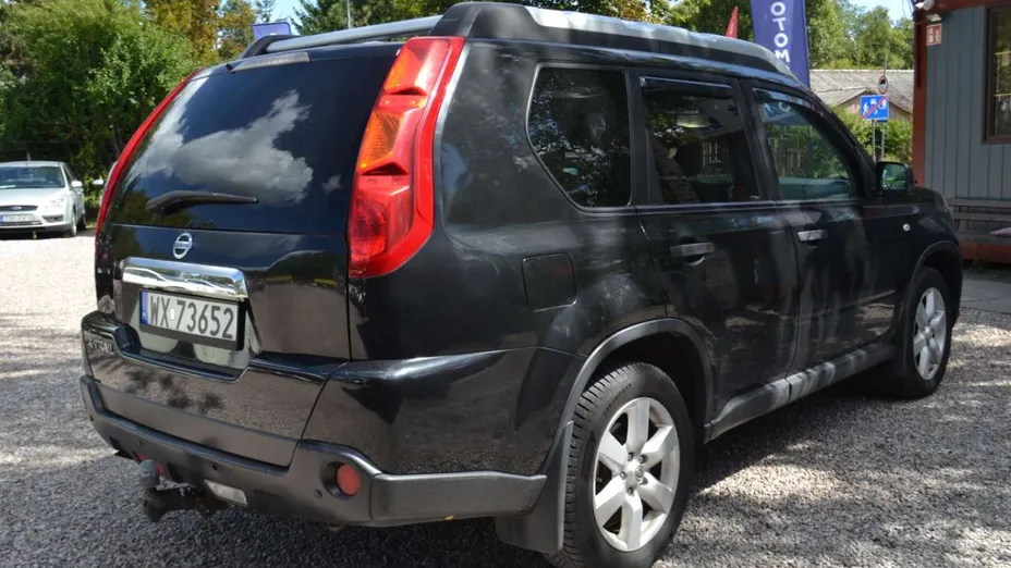 NISSAN X-Trail -