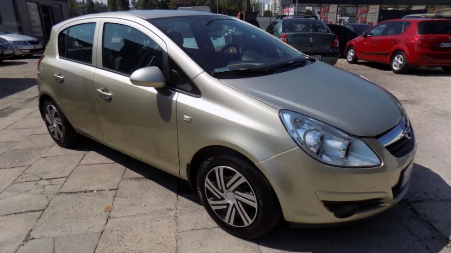 OPEL Corsa -